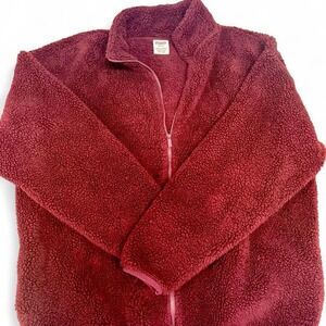 VS Pink- maroon Sherpa 1/4 zip-up fleece. Super‎ heavy and comfy. #VSPink